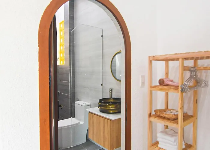 Khách sạn hẻo lánh Phú Mỹ Phan Thiết