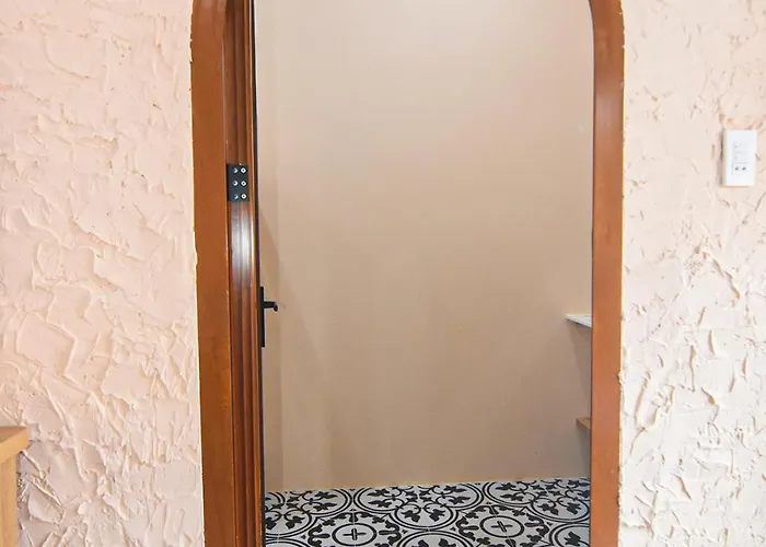Khách sạn hẻo lánh Phú Mỹ Phan Thiết